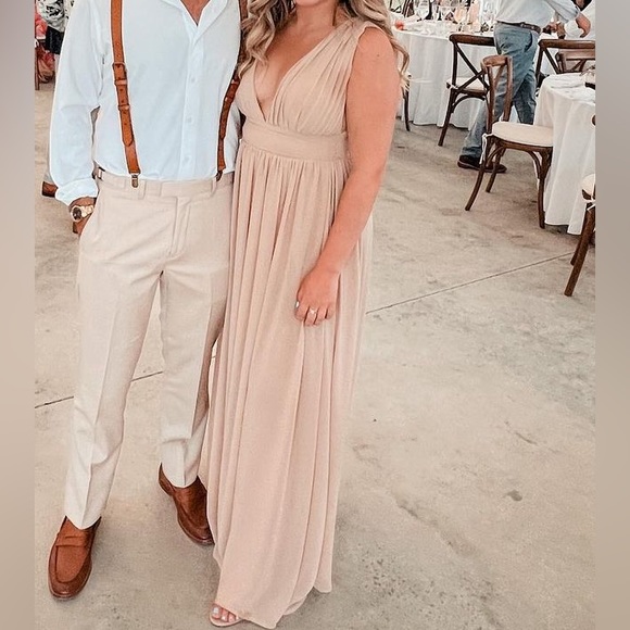 Athen Plunging V-Neck Maxi Dress in Nude Size S - Picture 5 of 9